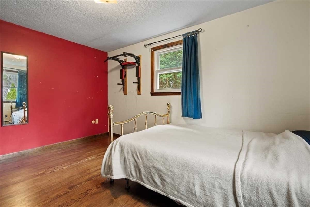 52 S Road Holden, MA 01520 - Photo 23 of 37