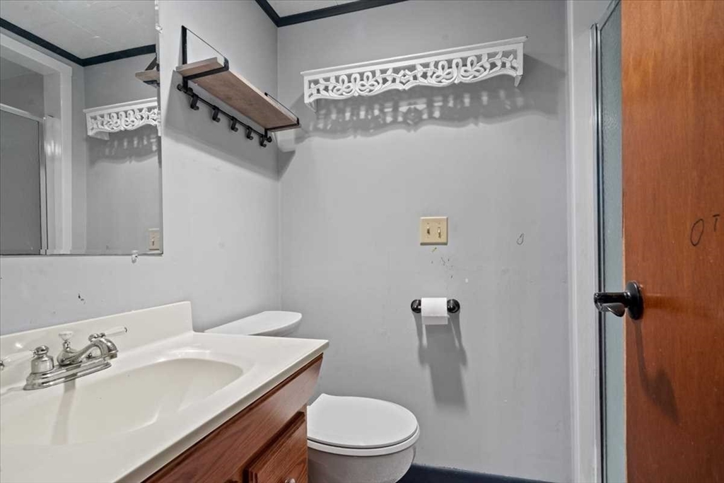 52 S Road Holden, MA 01520 - Photo 27 of 37