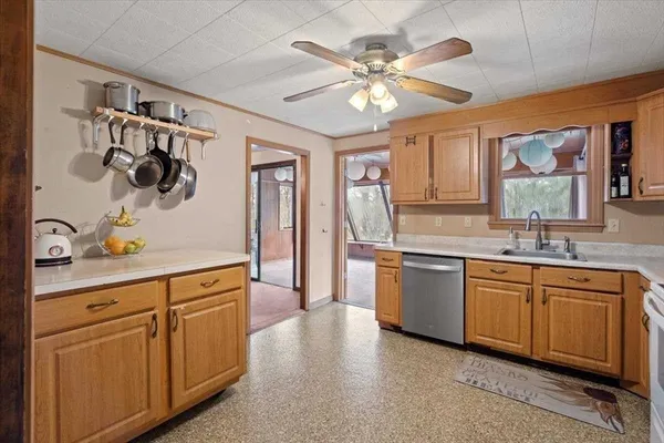 $549,000 | 52 S Road, Holden, MA 01520