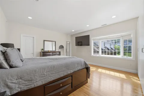 $2,795,000 | 19 Shelley Lane, West Harrison, NY 10604