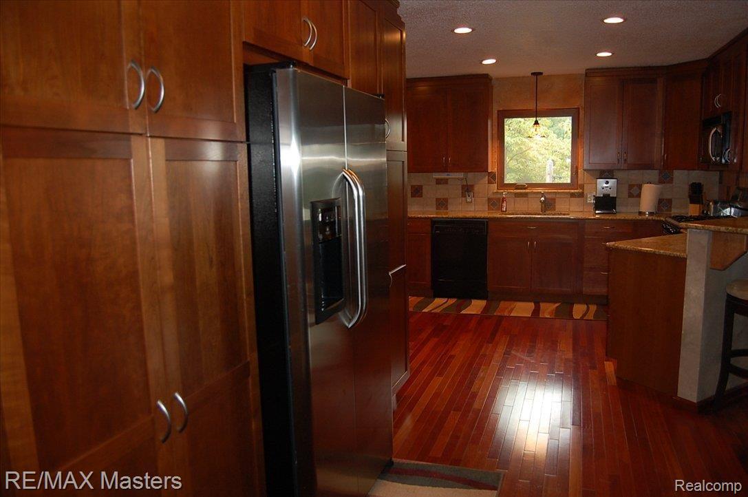 12300 Fessner Road Carleton, MI 48117 - Photo 6 of 18 Kitchen 2