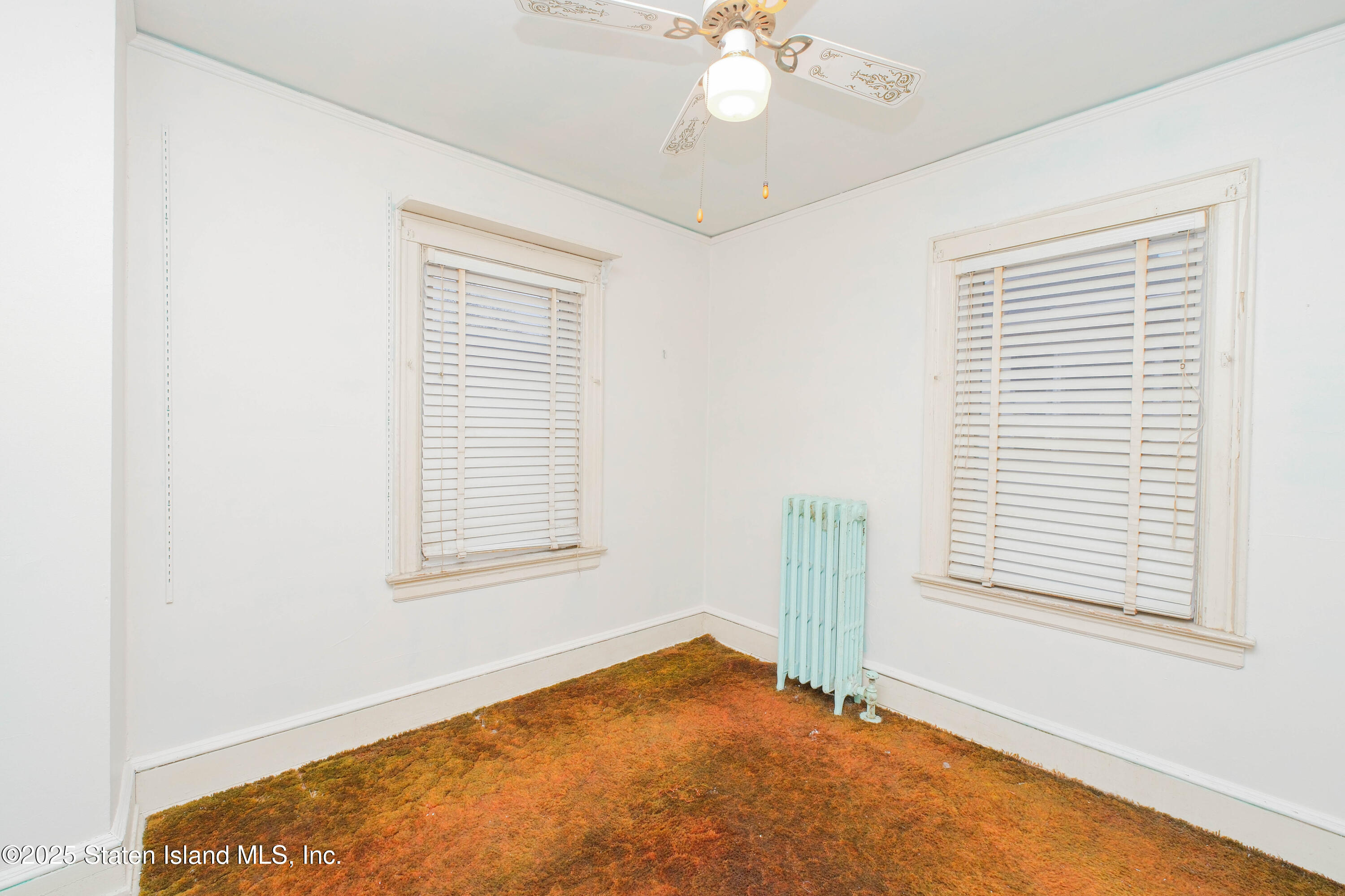 458 Watchogue Road Staten Island, NY 10314 - Photo 21 of 40 .