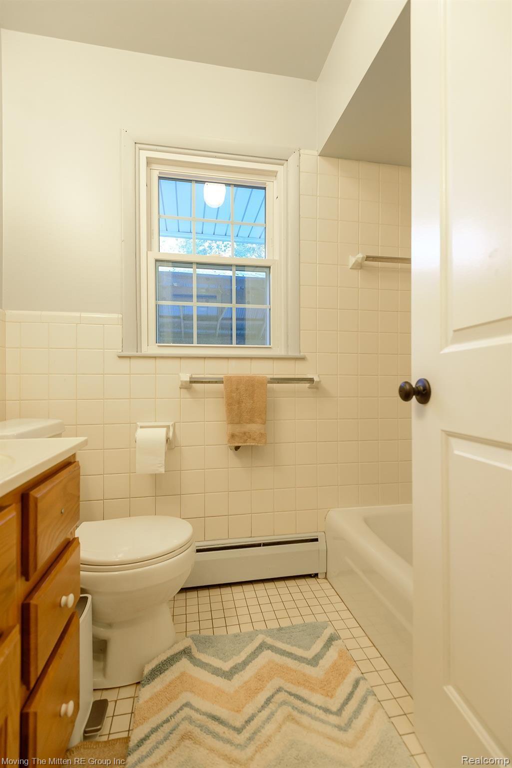 23741 Karr Road Belleville, MI 48111 - Photo 44 of 74 41.jpg