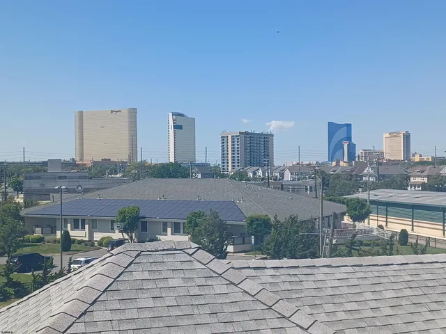 a building view with outdoor space space