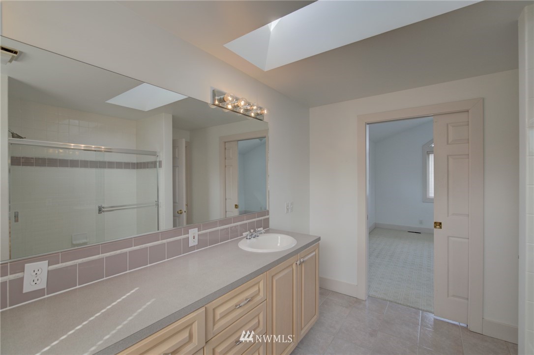 929 North 71st Street Seattle, WA 98103 - Photo 19 of 29 Gallery Image 19