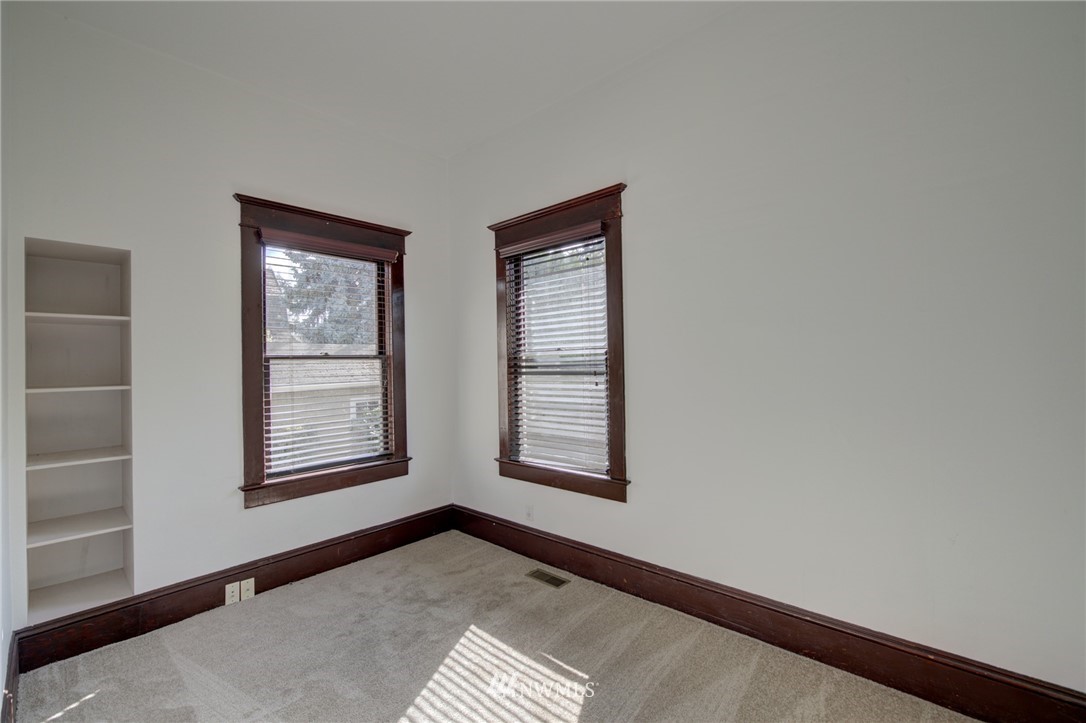 929 North 71st Street Seattle, WA 98103 - Photo 20 of 29 Gallery Image 20