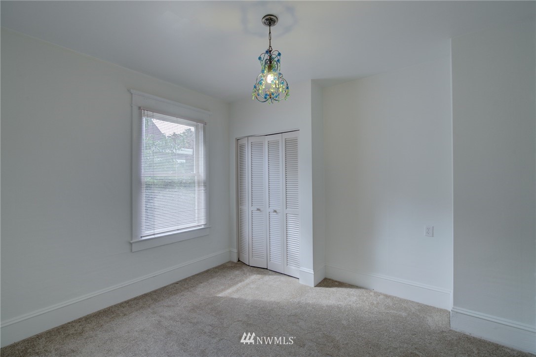 929 North 71st Street Seattle, WA 98103 - Photo 22 of 29 Gallery Image 22