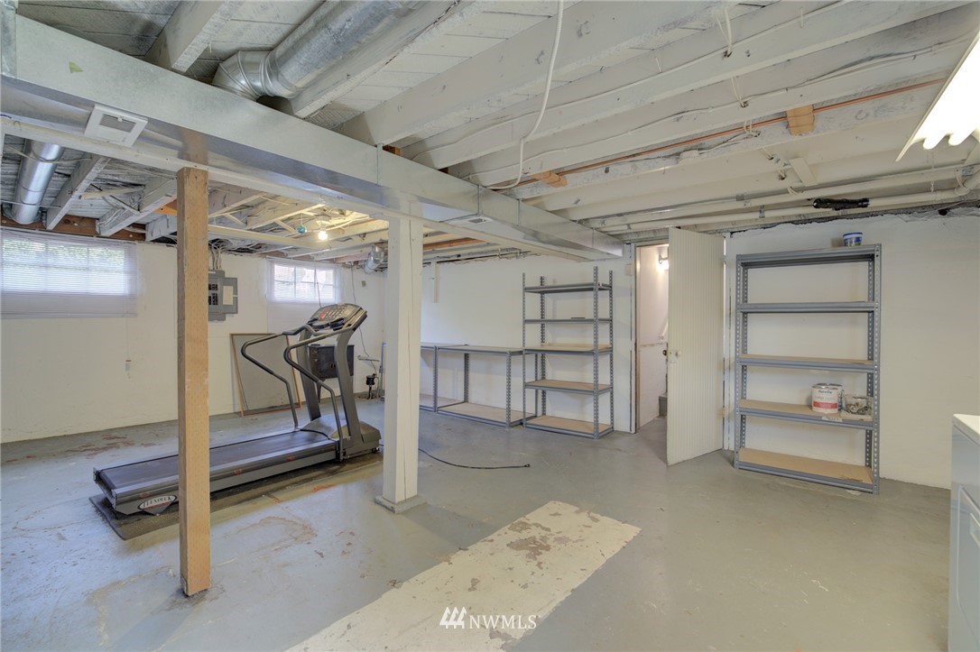 929 North 71st Street Seattle, WA 98103 - Photo 23 of 29 Gallery Image 23