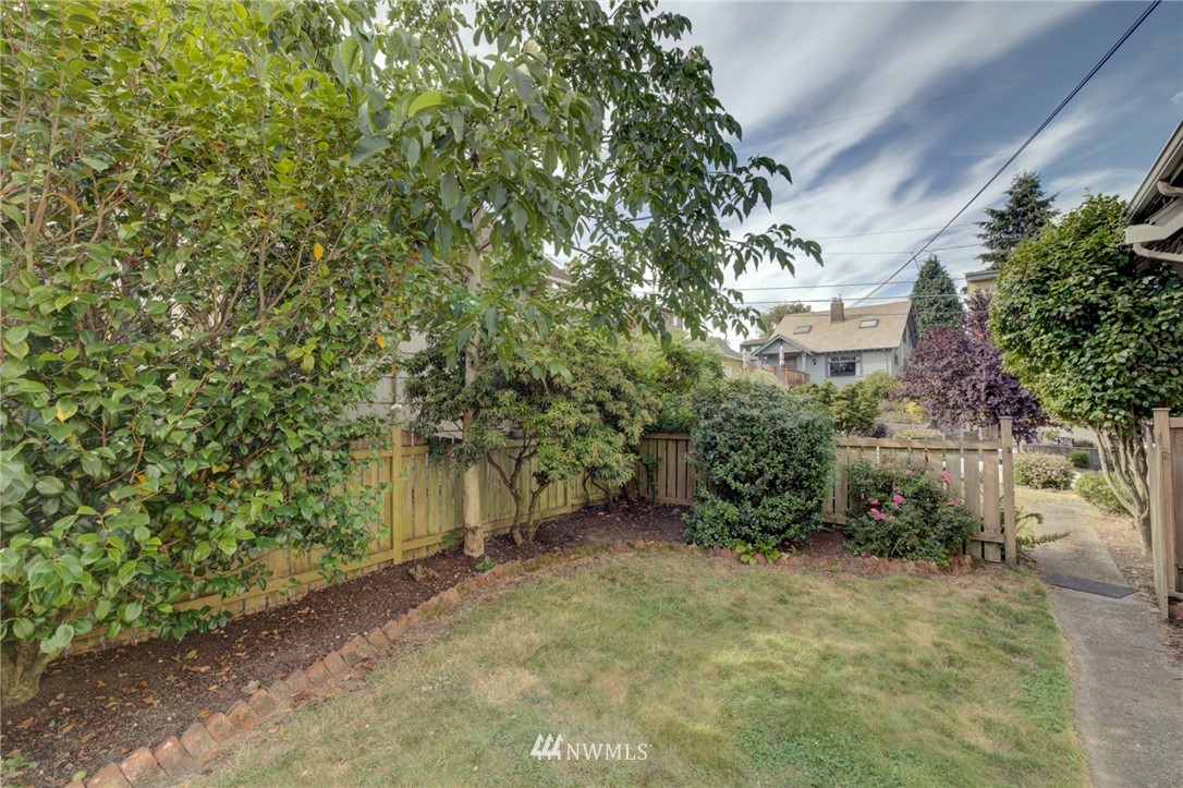 929 North 71st Street Seattle, WA 98103 - Photo 27 of 29 Gallery Image 27
