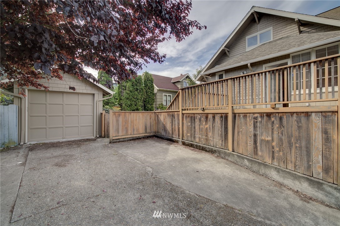929 North 71st Street Seattle, WA 98103 - Photo 28 of 29 Gallery Image 28