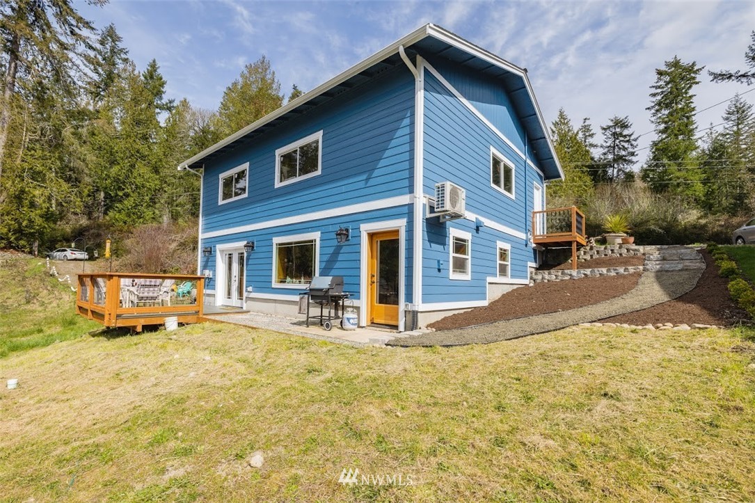 8012 Long Lake Road Southeast Port Orchard, WA 98367 - Photo 22 of 32 Gallery Image 22