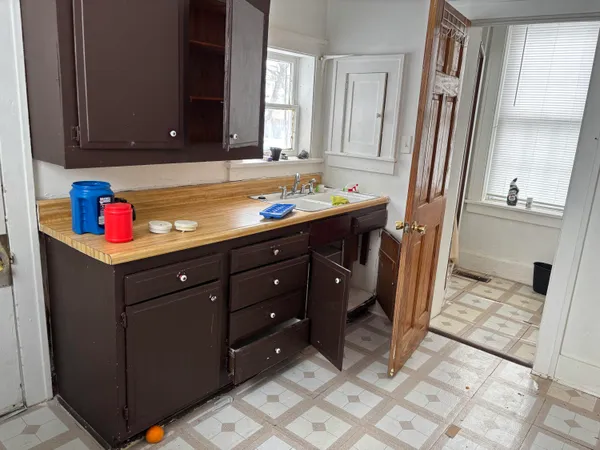 $64,000 | 210 South Monroe Street, Sturgis, MI 49091