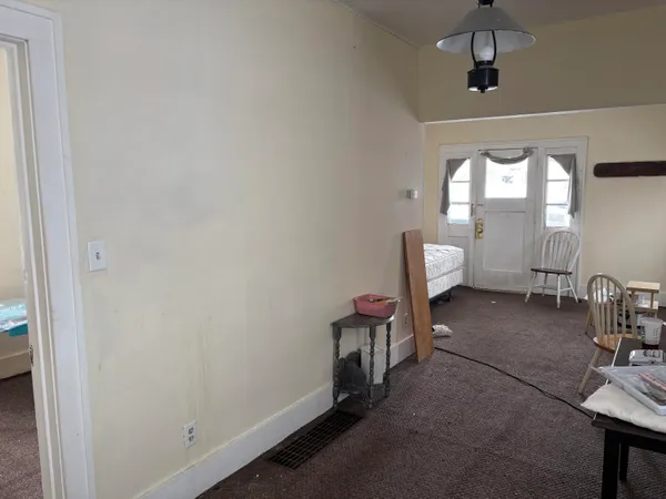 $64,000 | 210 South Monroe Street, Sturgis, MI 49091