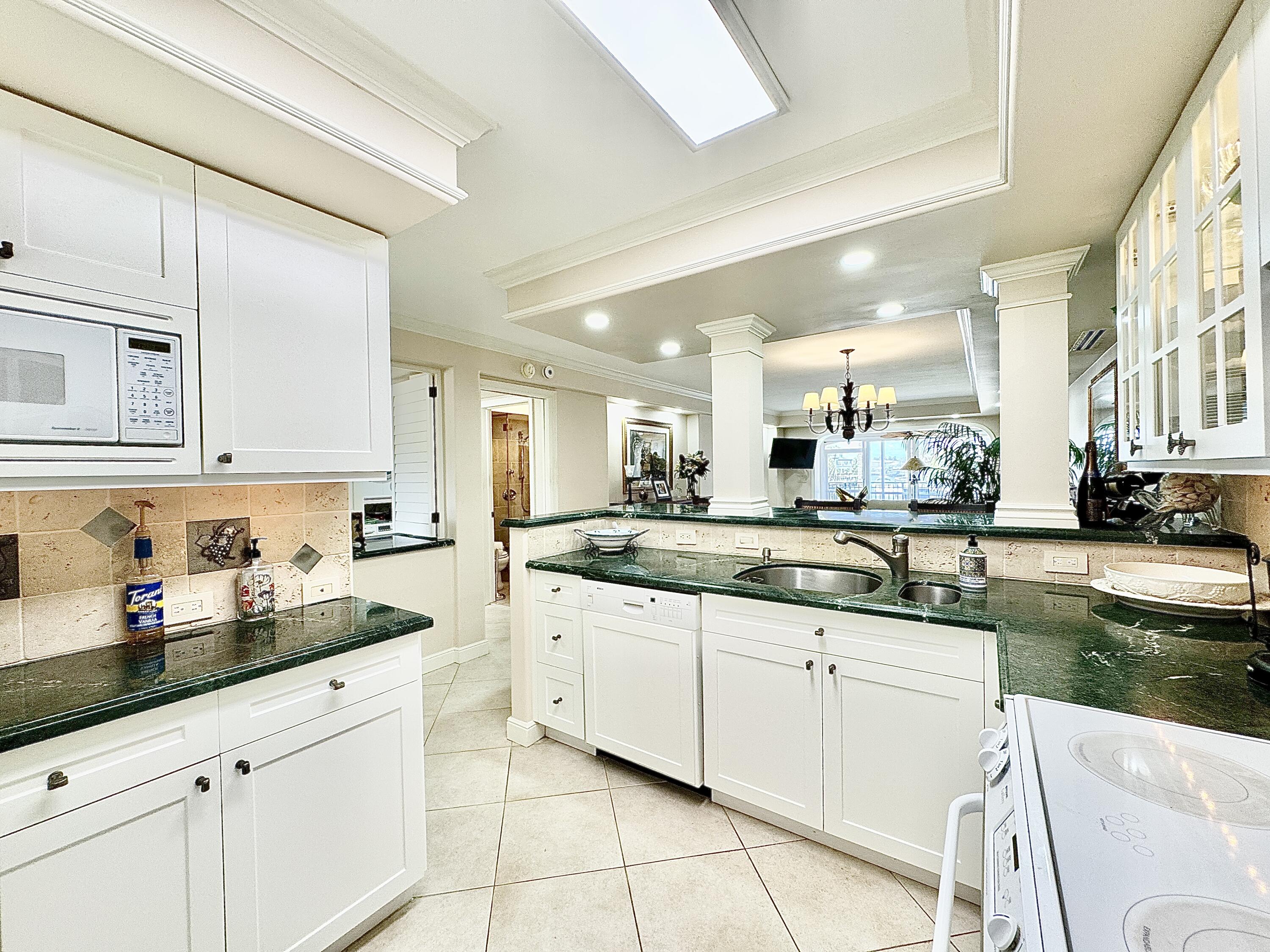 2871 North Ocean Boulevard, Unit M132 Boca Raton, FL 33431 - Photo 6 of 49 IMG_7744