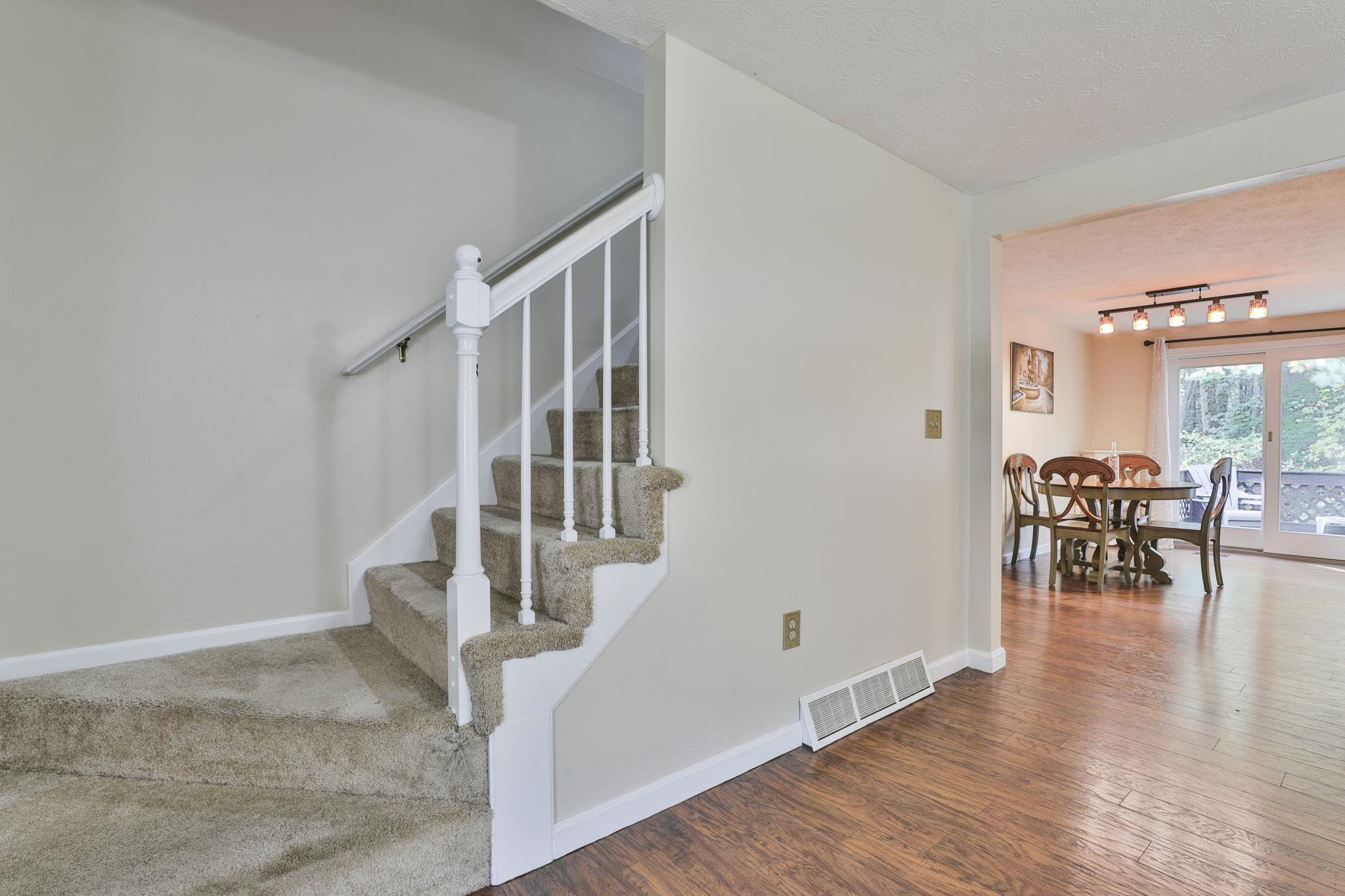 300 Winding Pond Road Londonderry, NH 03053 - Photo 7 of 30 Gallery Image 7