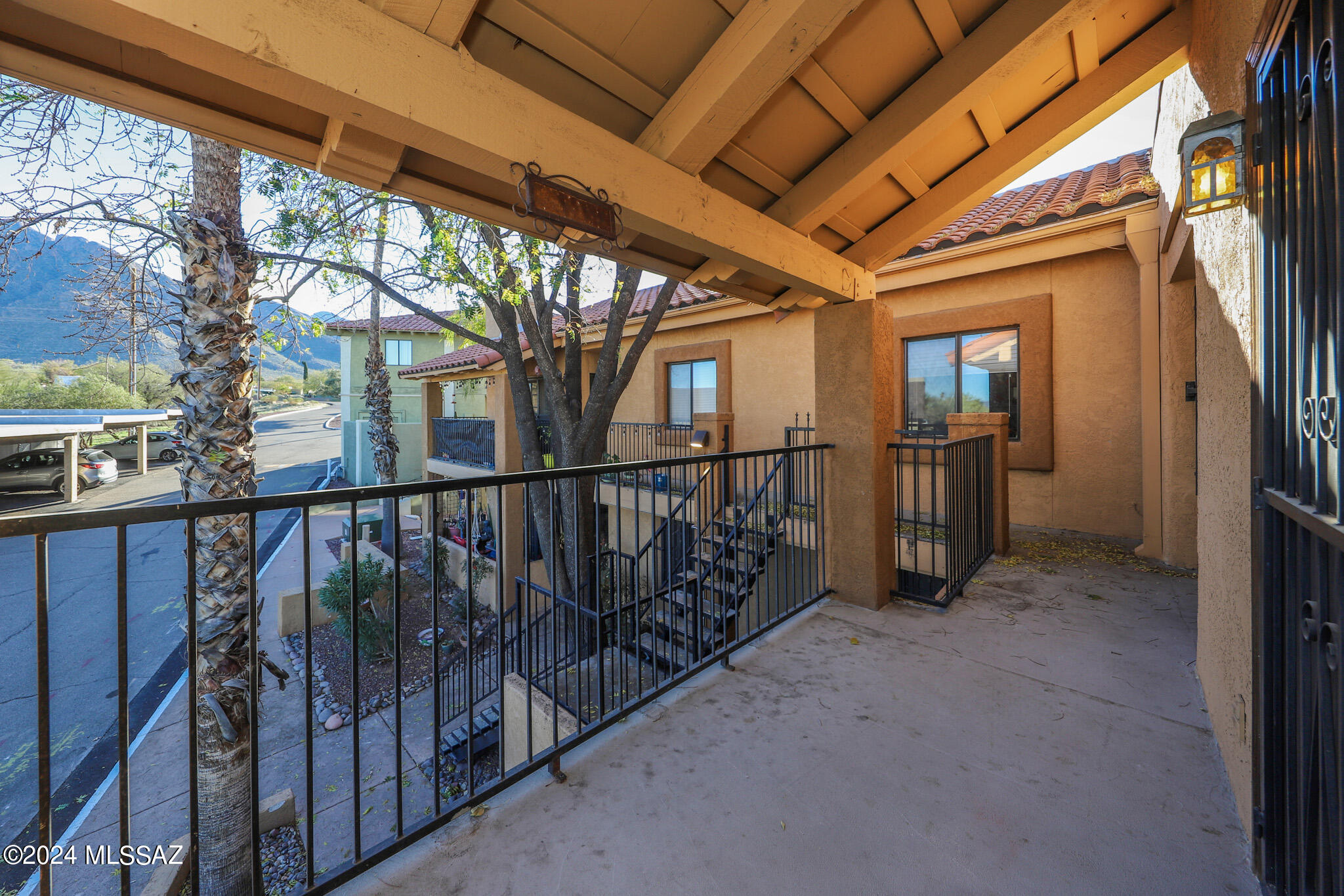 8271 North Oracle Road, Unit 250 Tucson, AZ 85704 - Photo 25 of 26 Porch