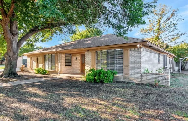 $2,500 | 3816 Buckhorn Place, Fort Worth, TX 76137