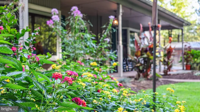 $425,000 | 240 Evans Road, Lititz, PA 17543