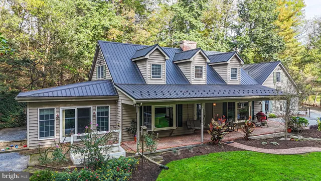 $425,000 | 240 Evans Road, Lititz, PA 17543