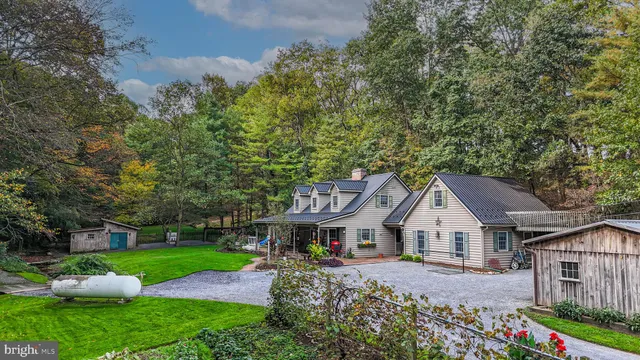 $425,000 | 240 Evans Road, Lititz, PA 17543