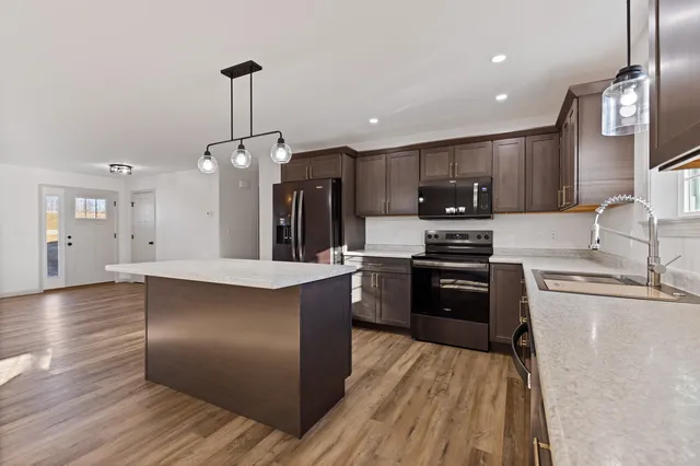 $406,900 | 24 Taylor Road, Windsor, ME 04363