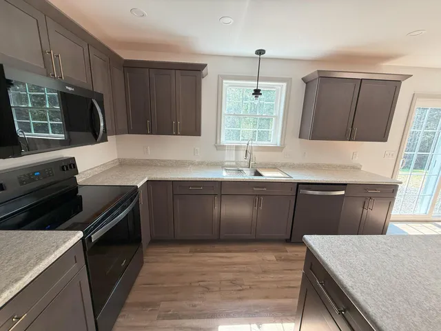 $406,900 | 24 Taylor Road, Windsor, ME 04363