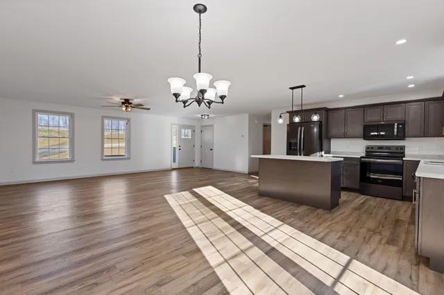 $406,900 | 24 Taylor Road, Windsor, ME 04363