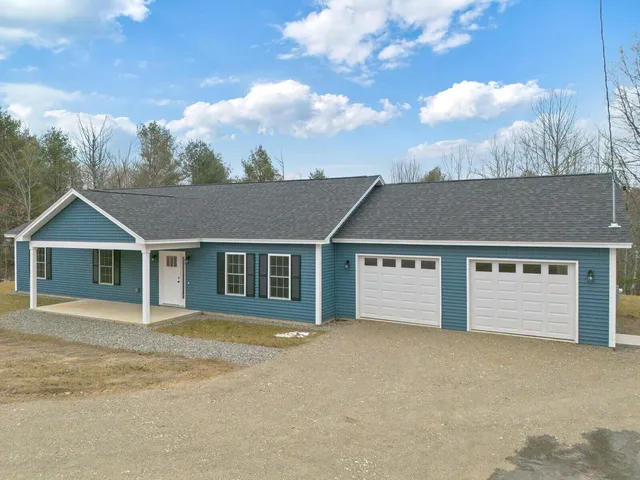 $406,900 | 24 Taylor Road, Windsor, ME 04363