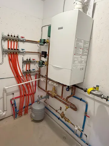 $406,900 | 24 Taylor Road, Windsor, ME 04363