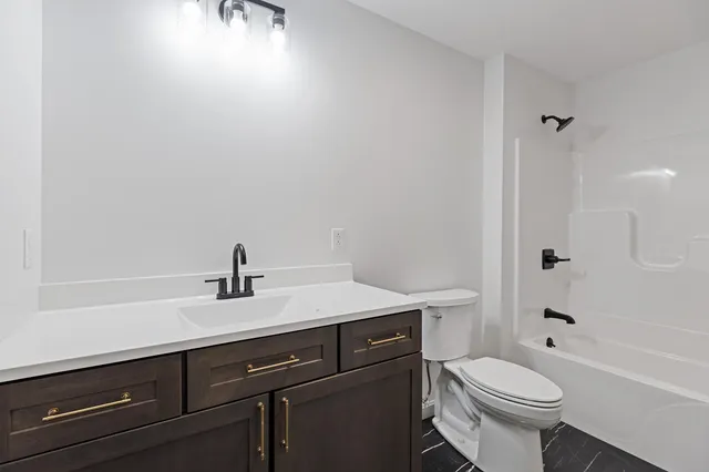 $406,900 | 24 Taylor Road, Windsor, ME 04363