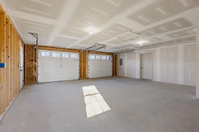 $406,900 | 24 Taylor Road, Windsor, ME 04363