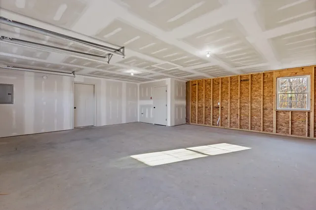 $406,900 | 24 Taylor Road, Windsor, ME 04363