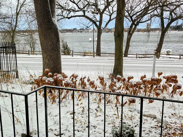 $324,900 | 3033 East Bde Maka Ska Parkway, Unit 201, Minneapolis, MN 55408