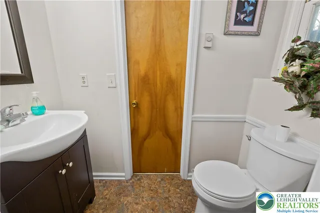 $415,000 | 1130 Patricia Drive, Allentown, PA 18103