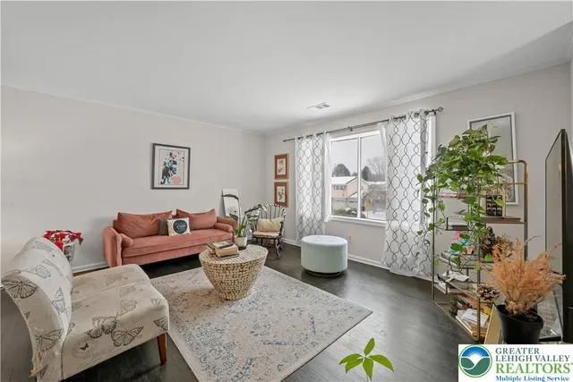 $415,000 | 1130 Patricia Drive, Allentown, PA 18103