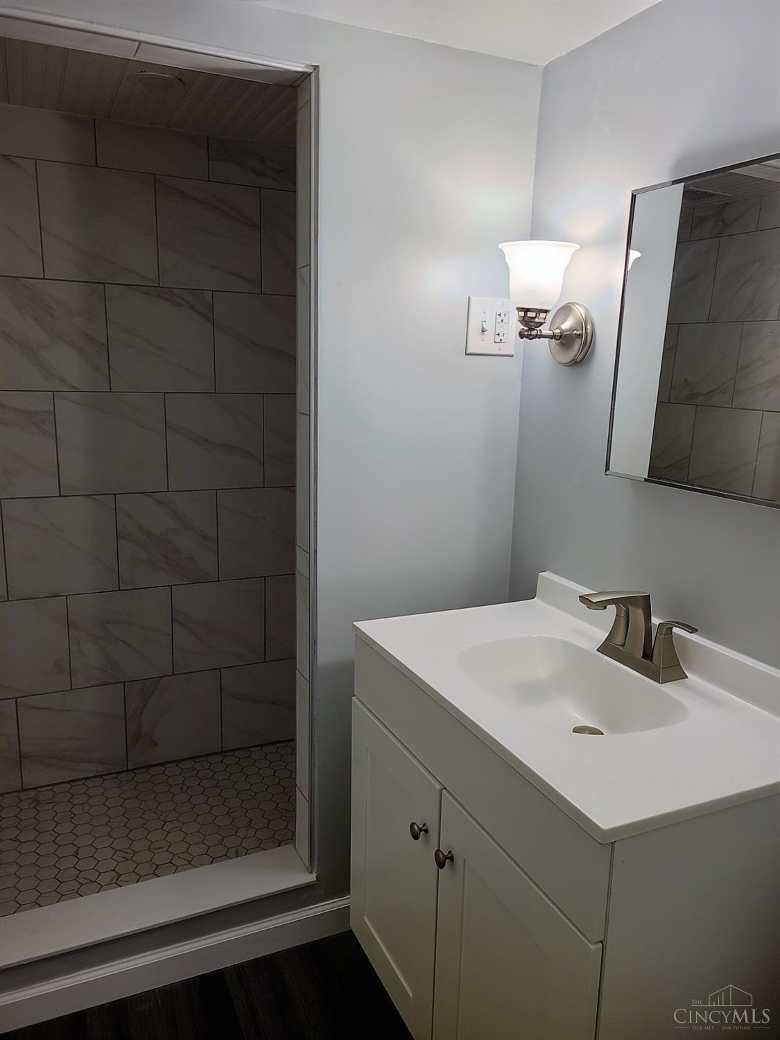 4826 Stoneybrook Road Cincinnati, OH 45244 - Photo 19 of 23 Gallery Image 19