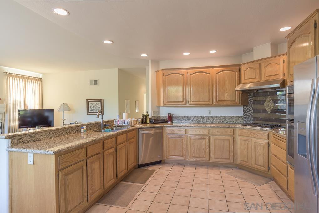 14311 Trailwind Road Poway, CA 92064 - Photo 7 of 25