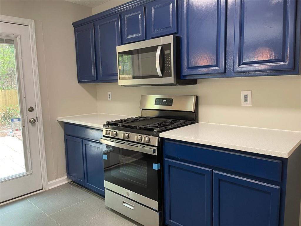 128 Garden Walk Stockbridge, GA 30281 - Photo 6 of 10