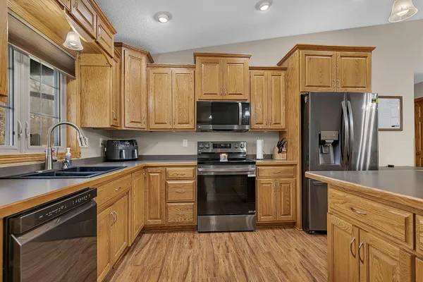$549,900 | 8870 Burton Place Northwest, Rice, MN 56367