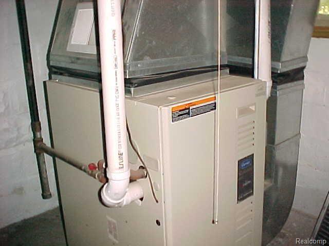 3270 Devondale Road Rochester, MI 48309 - Photo 21 of 25 furnace