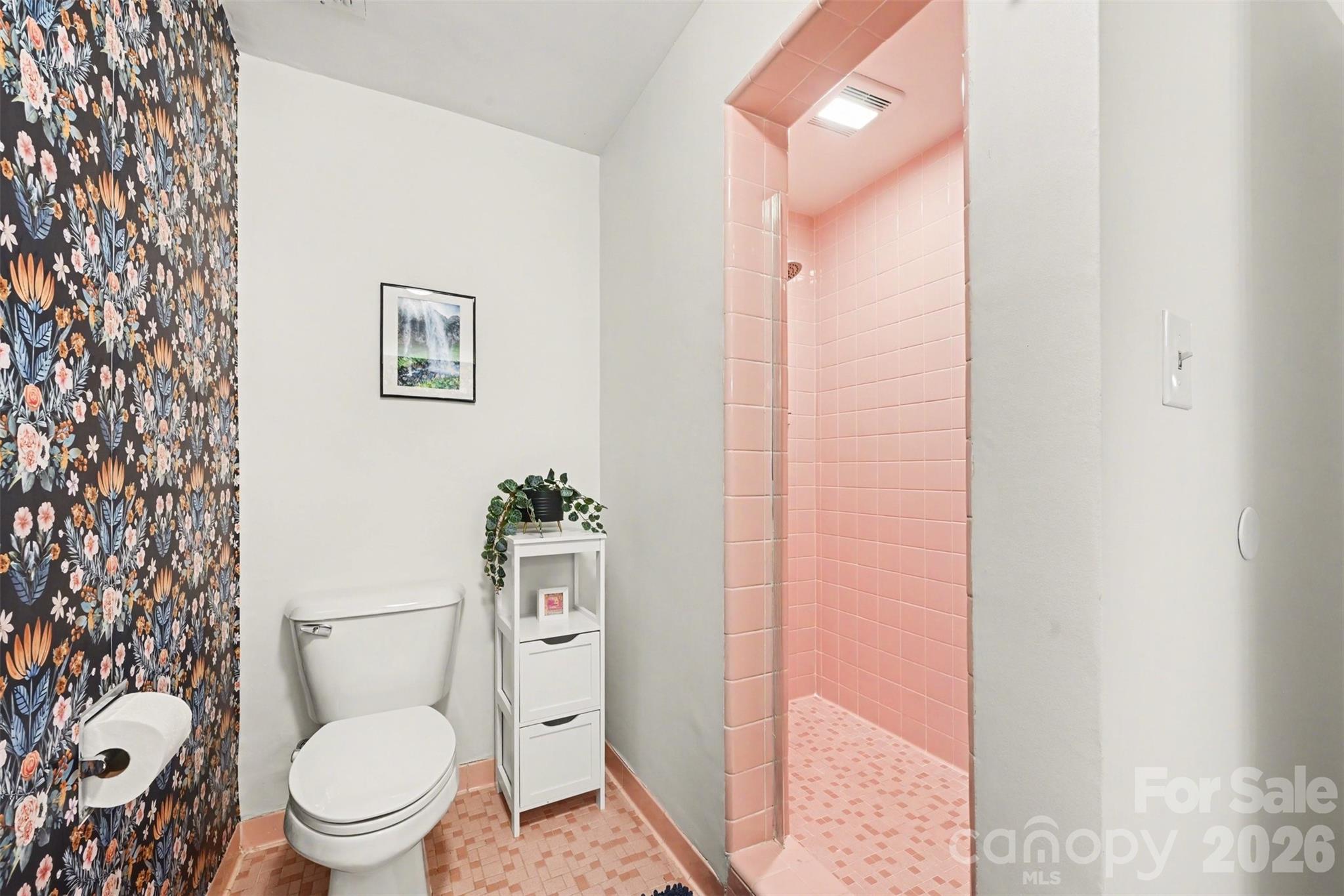 1300 Reece Road, Unit 520 Charlotte, NC 28209 - Photo 15 of 24 Gallery Image 15