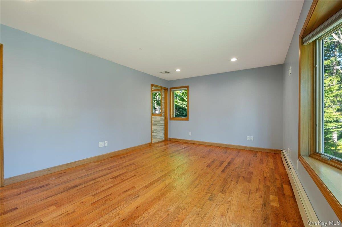 151 Seaman Neck Road Dix Hills, NY 11746 - Photo 26 of 35