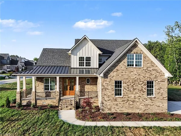 $794,990 | 7400 Harkwood Court, Oak Ridge, NC 27310