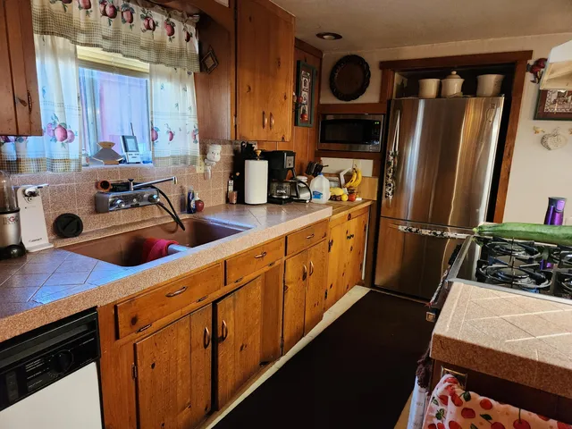 $250,000 | 19173 Woodhill Drive, Montgomery Creek, CA 96065