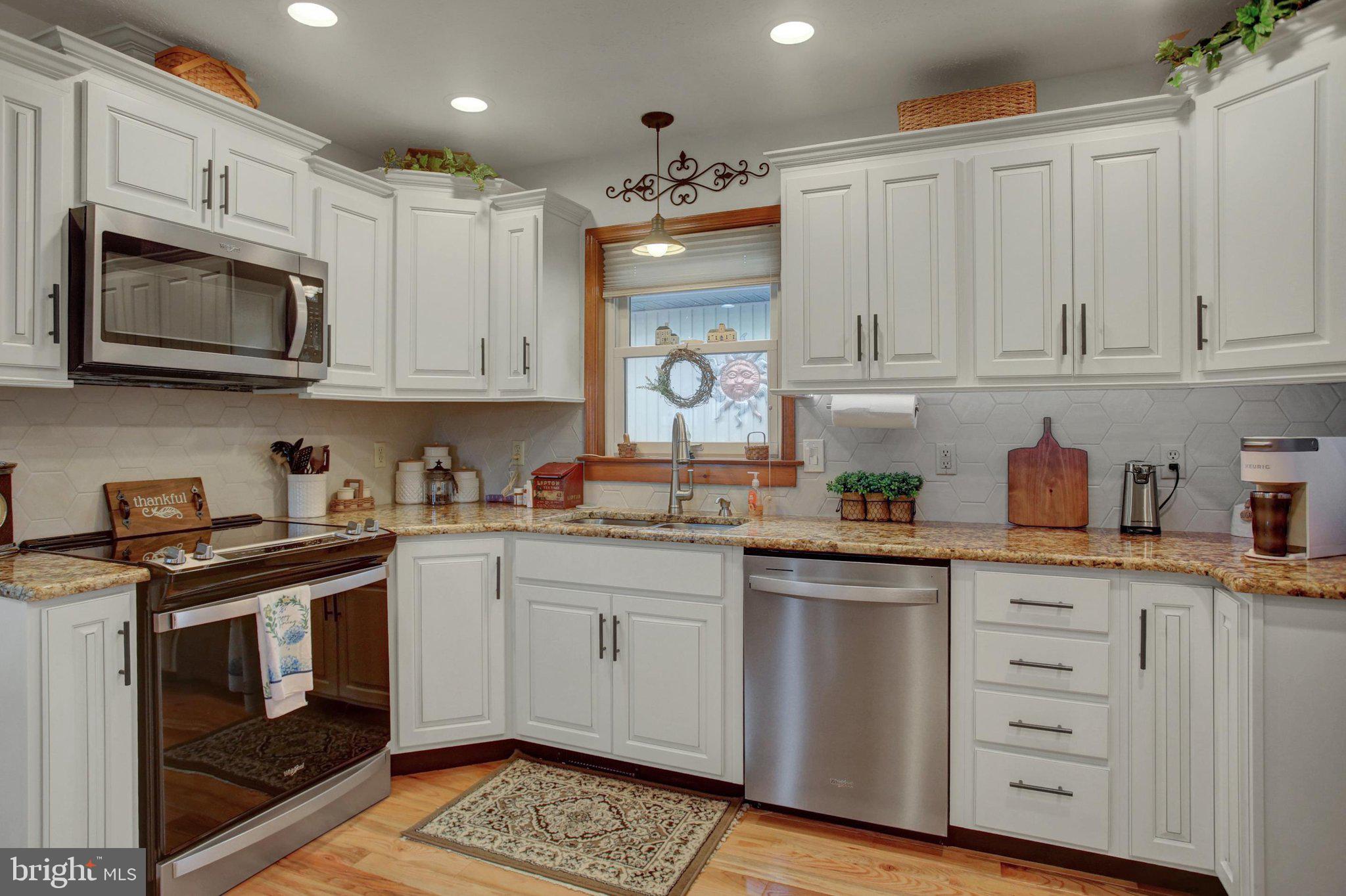 1461 Roxbury Road Shippensburg, PA 17257 - Photo 13 of 45 all appliances stay
