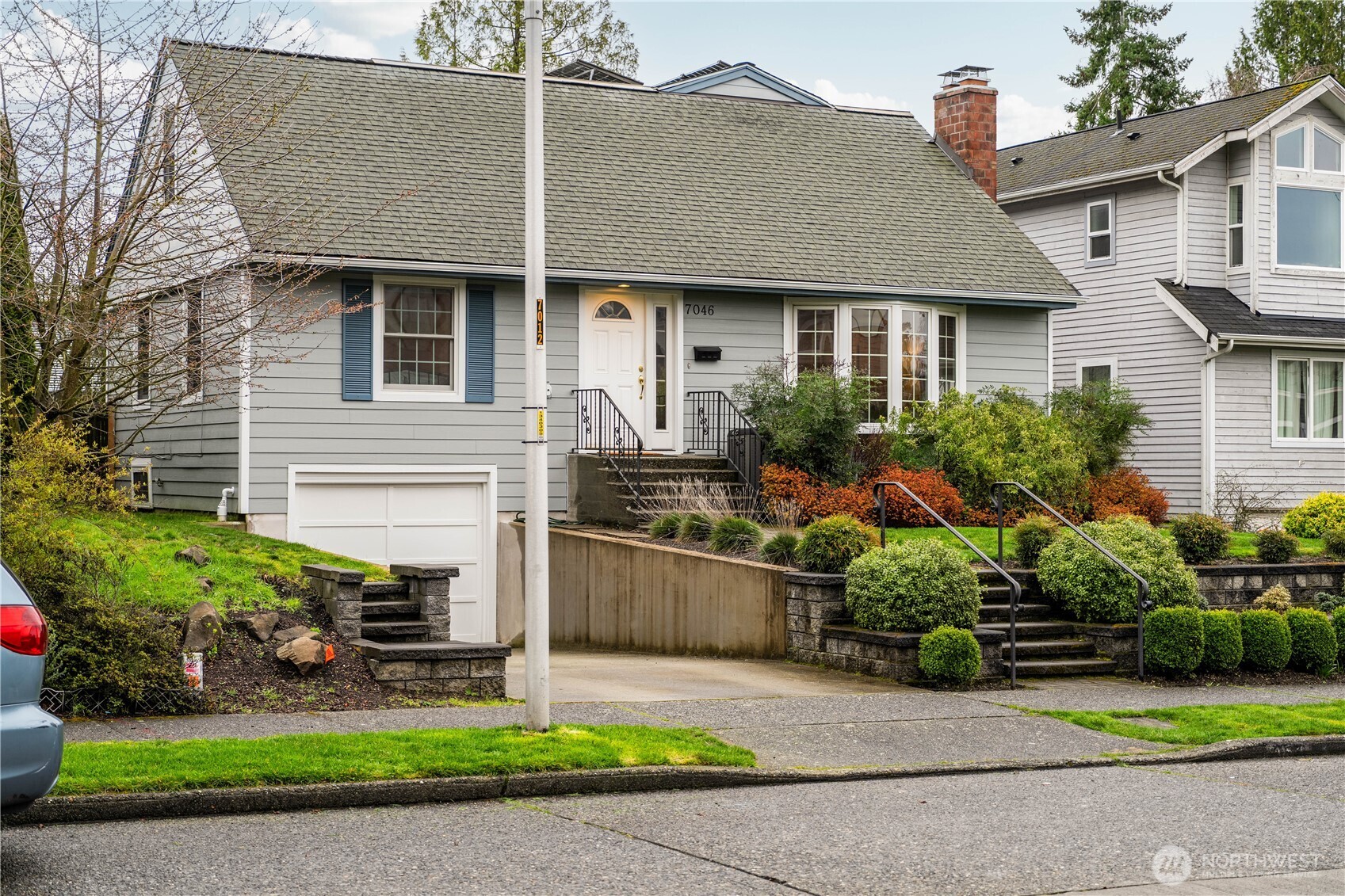 7046 55th Avenue Northeast Seattle, WA 98115 - Photo 1 of 40