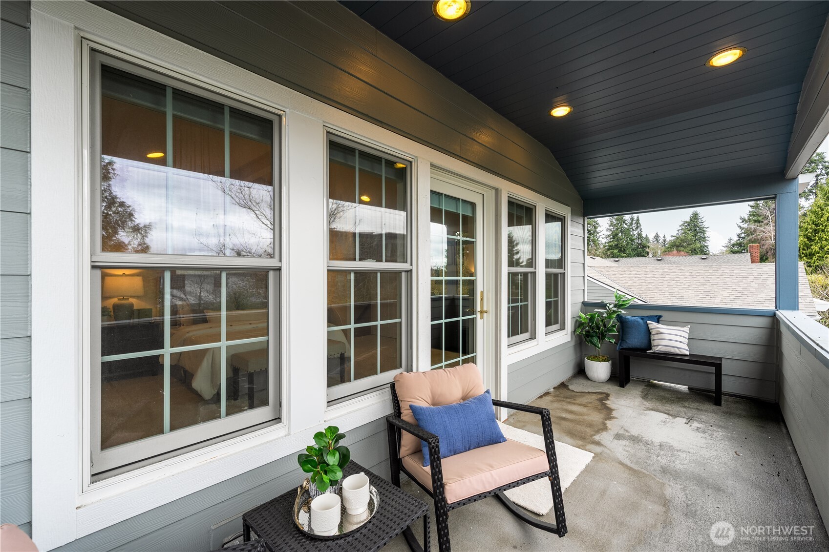 7046 55th Avenue Northeast Seattle, WA 98115 - Photo 32 of 40