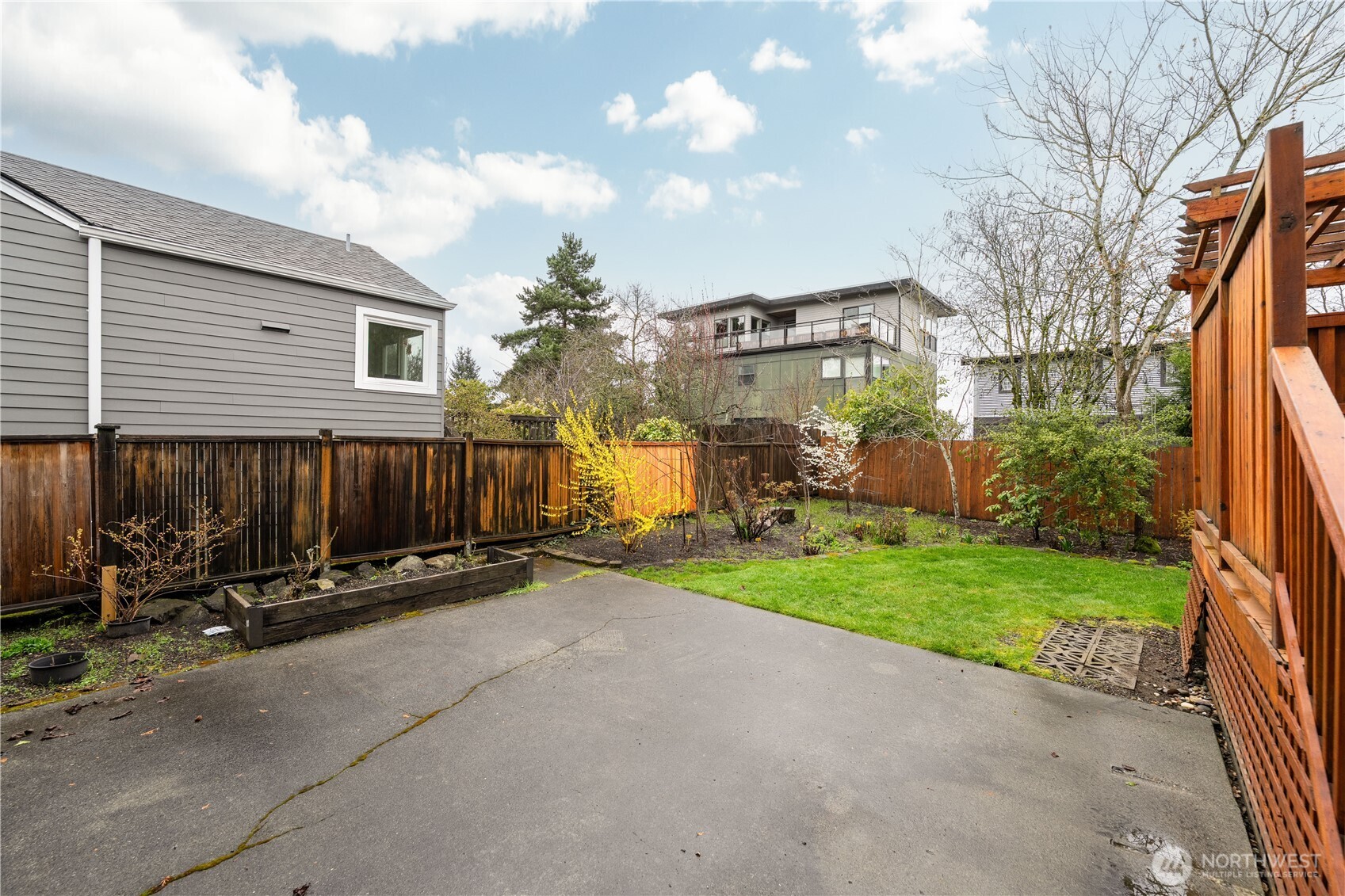 7046 55th Avenue Northeast Seattle, WA 98115 - Photo 39 of 40