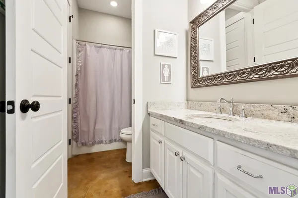 $835,000 | 11081 Toria Lane, St. Amant, LA 70774