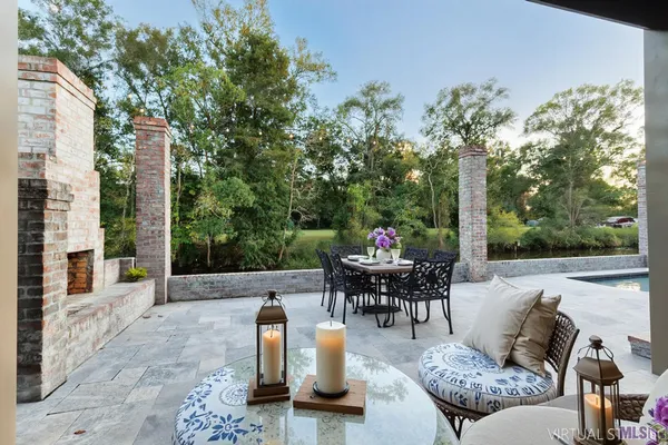 $835,000 | 11081 Toria Lane, St. Amant, LA 70774
